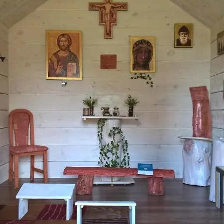 アパート Agroturystyka Nadmorska Szarbelowo 2 *